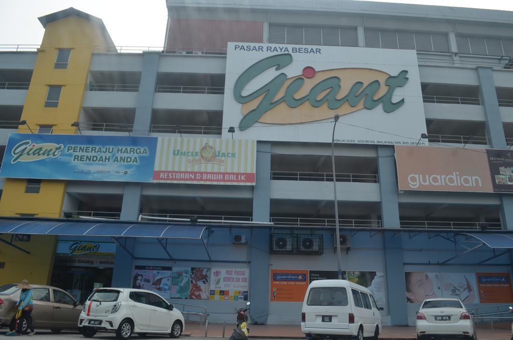 Rest & Go Hotel Shah Alam @ Uitm & Hospital Шах Алам Екстериор снимка